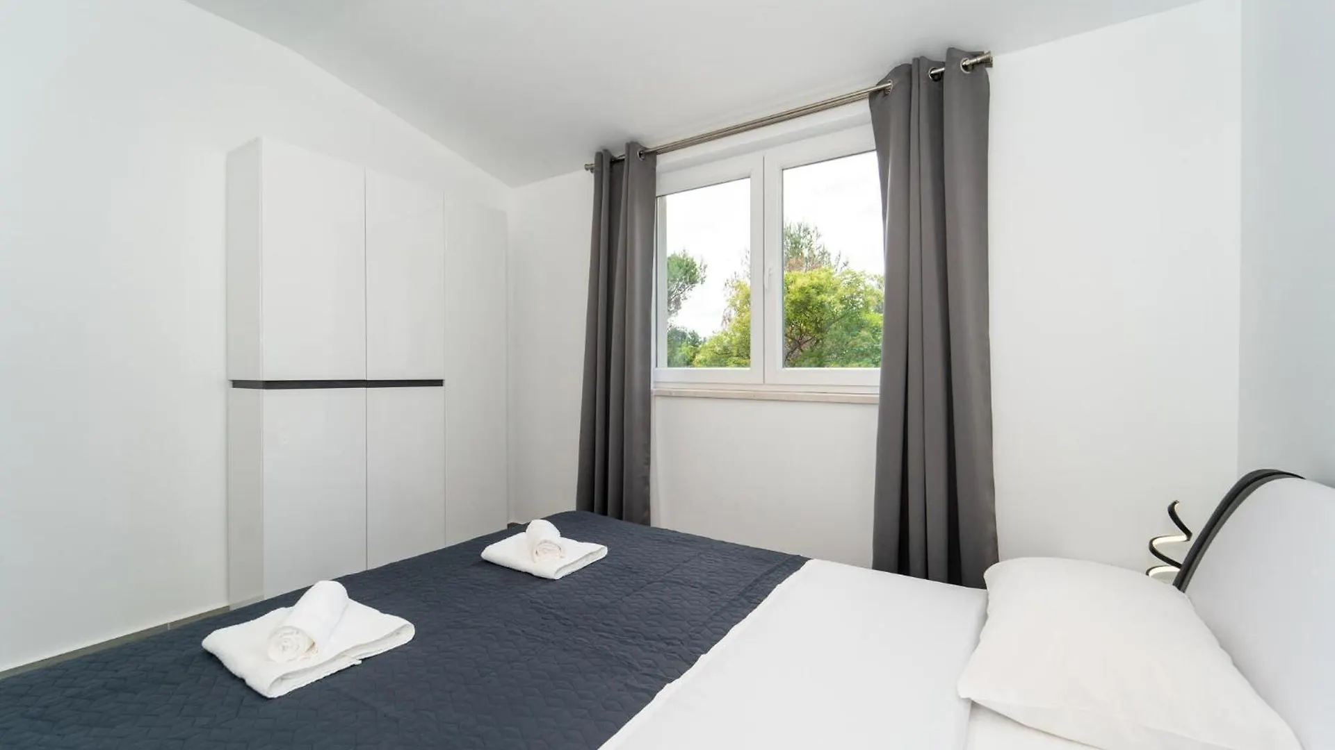 Awesome Apartment In Pridraga With Wifi 0*,  Croazia