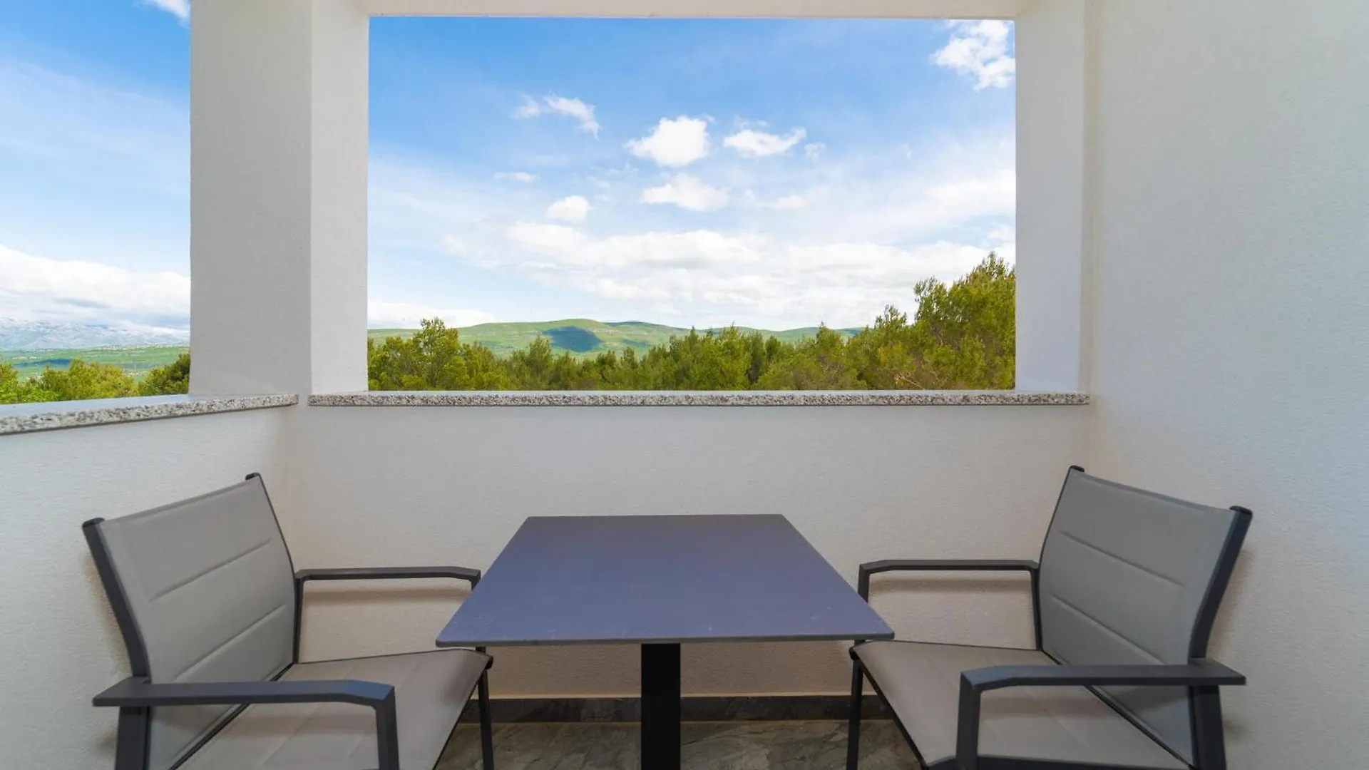 Awesome Apartment In Pridraga With Wifi 0*,